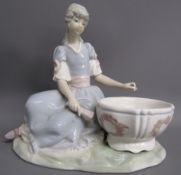 Lladro 'Girl Jeweler' 4713 girl with jewellery bowl - approx. 18cm x 19cm x 12cm