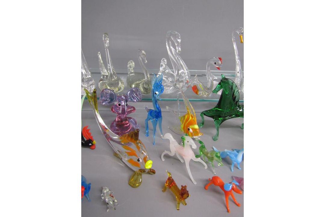 Collection of lampwork style glass animals includes swans, cockerels, horses, sweets etc - Image 3 of 7