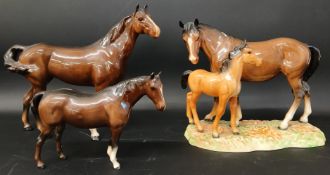 Beswick brown mare and chestnut foal on naturalistic base 953 and Beswick brown horse and brown foal