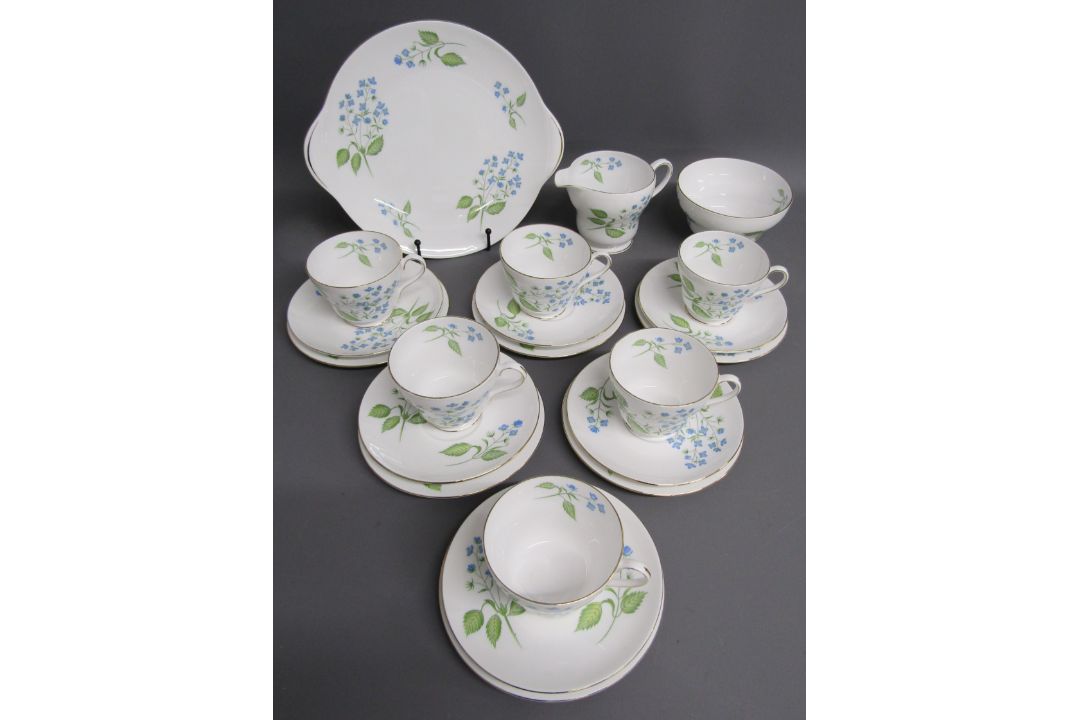 Shelley American Brooklime 14011 tea set comprising 6 teacups, saucer, sideplates, milk jug, sugar - Image 1 of 4
