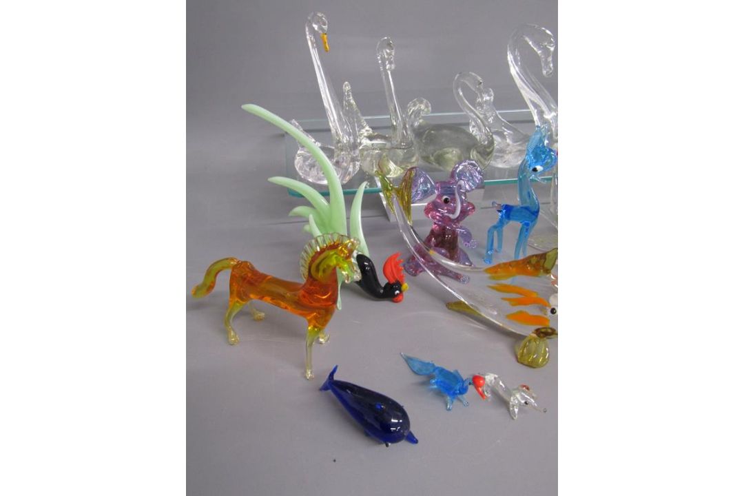 Collection of lampwork style glass animals includes swans, cockerels, horses, sweets etc - Image 2 of 7