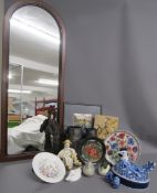 Collection of items includes Librasco egg nest, Knossos hand painted plate, Bradex Russian nursery