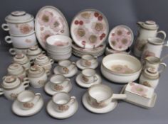 Denby Gypsy 6 dinner plates 26cm, 6 side plates 17cm, fruit bowl, 6 bowls, coffee pot, 2 jugs, sugar