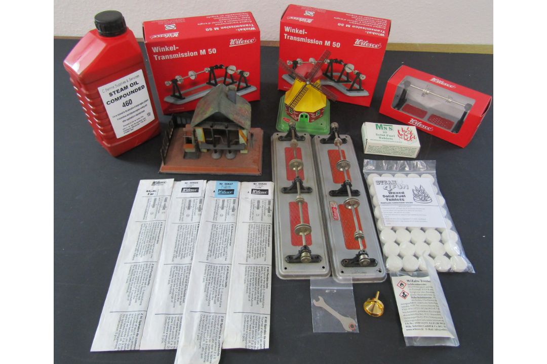 Selection of steam engine transmissions including, 2 Wilesco winkel- M50s, a M55,  2 large Wilesco - Image 1 of 10