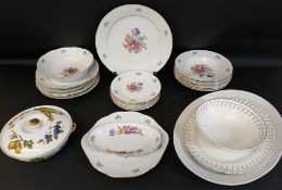 Thun Czechoslovakia part dinner service, Royal Worcester Evesham lidded tureen, Victorian meat plate