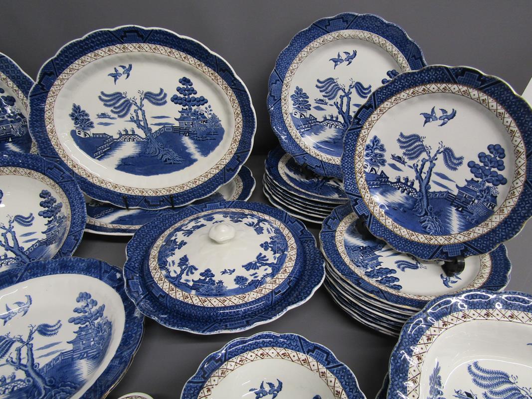 Booths Old Willow table ware includes plates, tureen, gravy boat and saucer, bowls, egg cups etc - Image 5 of 6