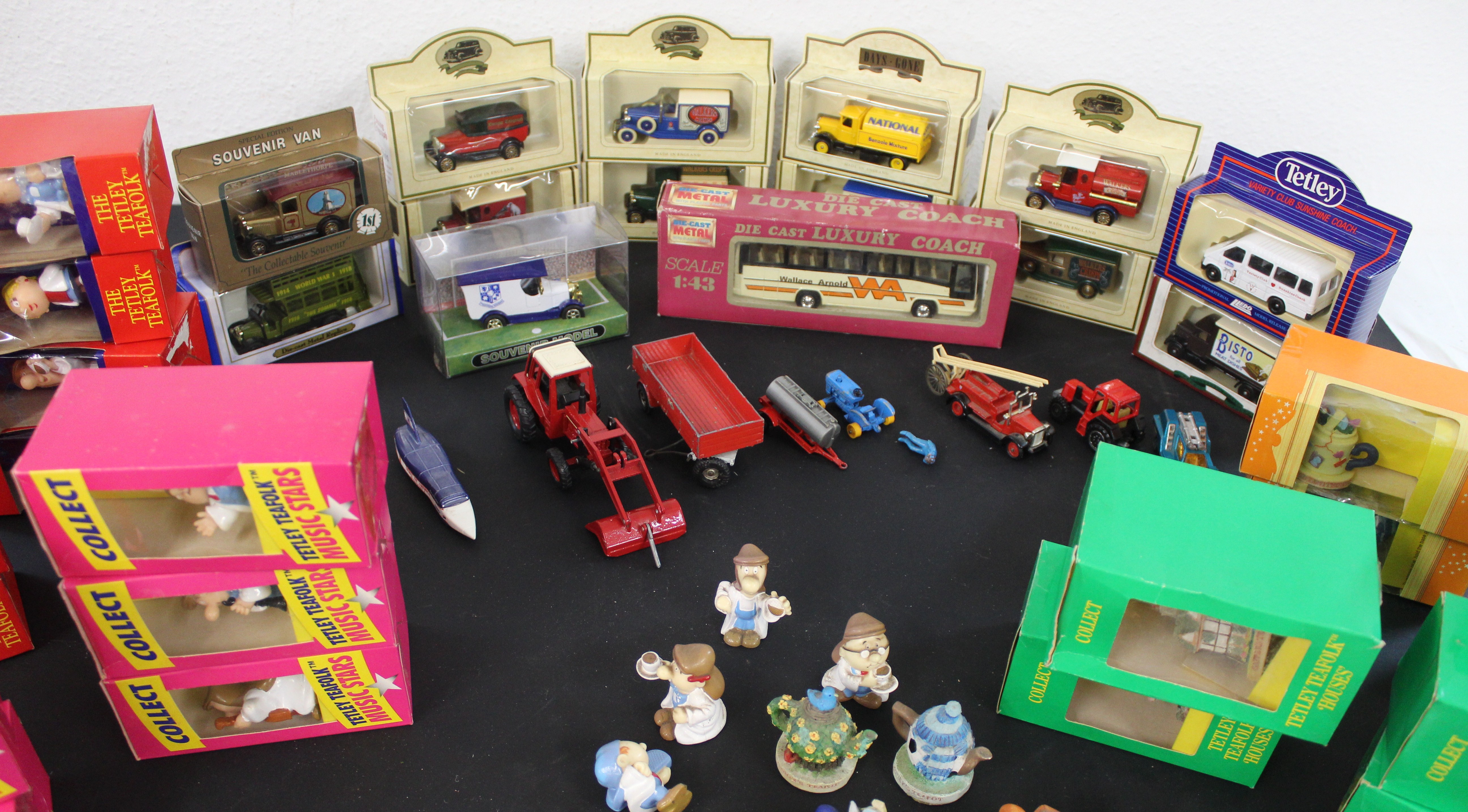 Days gone by model vehicles, Play worn metal toys, Tetley collection Teafolk and drinks mats - Image 4 of 5