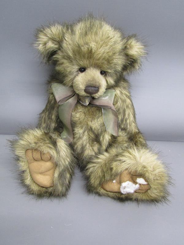 3 Charlie Bears and The Ultimate Teddy bear book - Isabelle Lee Pudding - Teardrop & Lita (all - Image 6 of 8