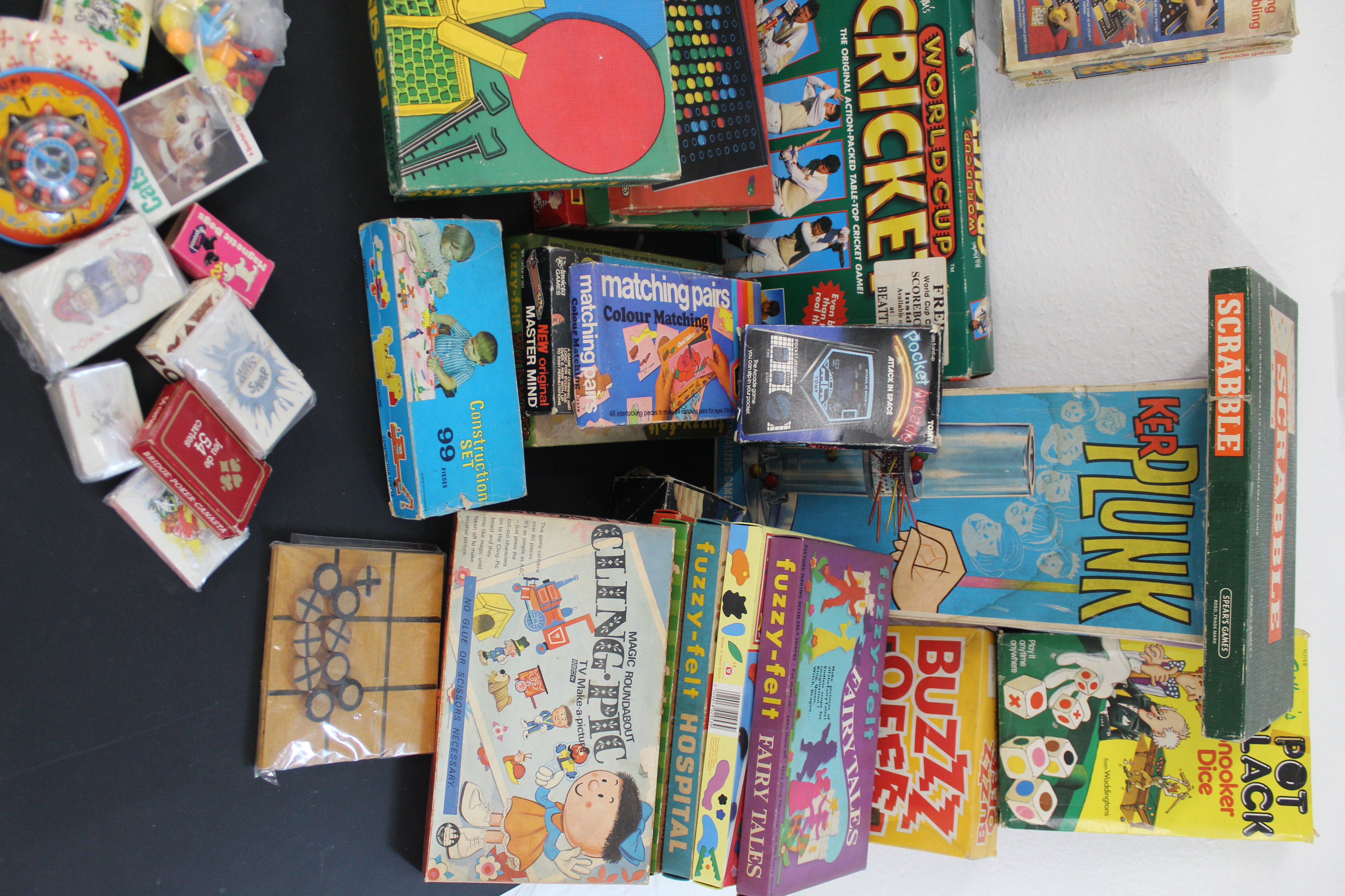 Over 30 different board games including Ker Plunk, World Cup Cricket, table tennis, typewriter, - Image 2 of 3