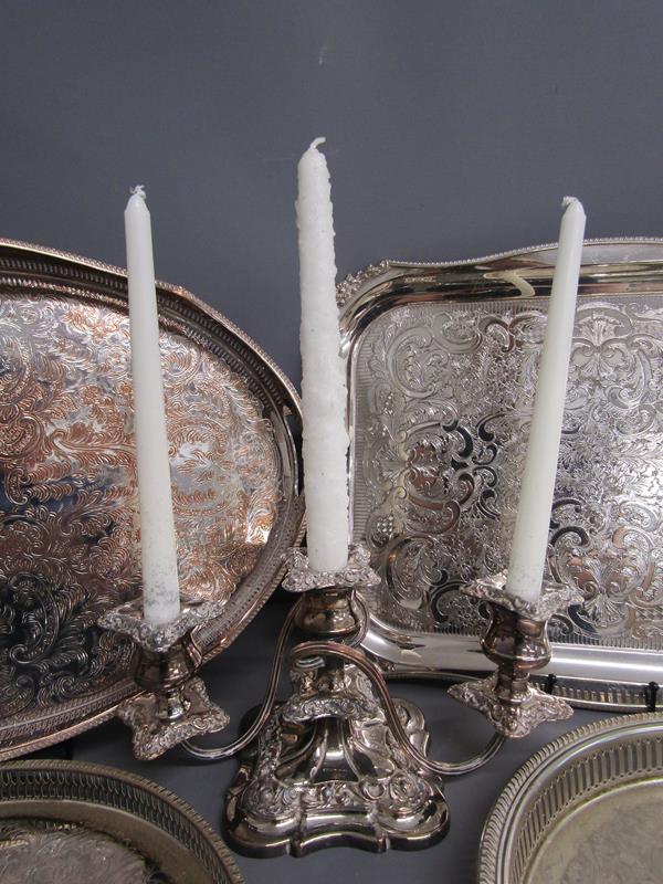 Silver plate includes large Viners tray - Viners Commemorative Jubilee tray - boy looking at frog - Image 5 of 8