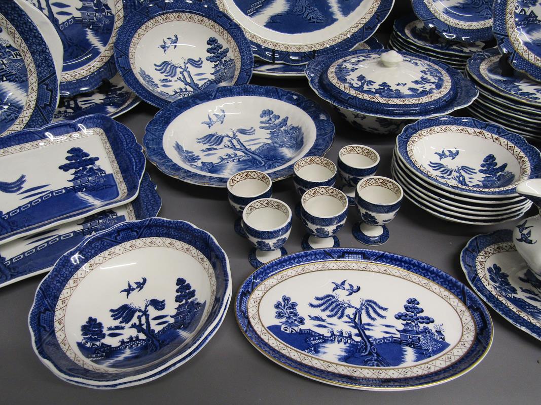 Booths Old Willow table ware includes plates, tureen, gravy boat and saucer, bowls, egg cups etc - Image 3 of 6