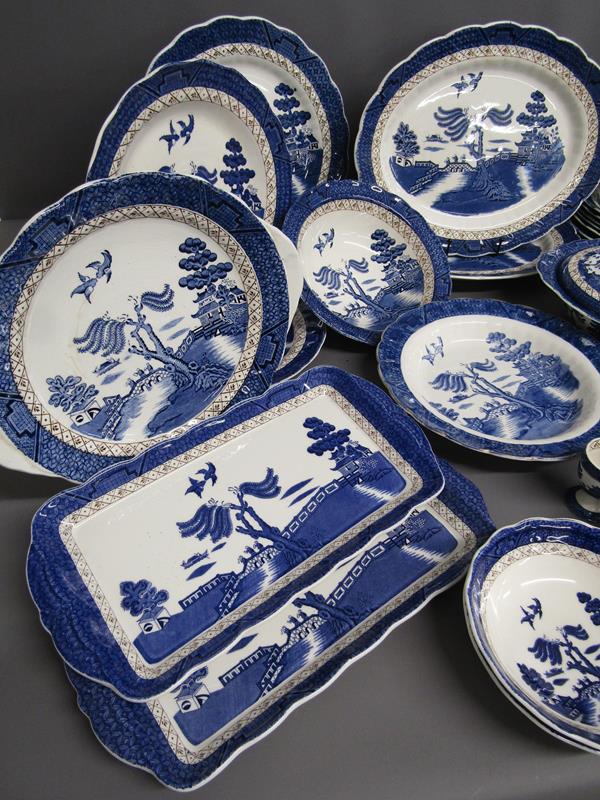Booths Old Willow table ware includes plates, tureen, gravy boat and saucer, bowls, egg cups etc - Image 2 of 6