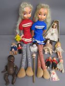 Dolls includes Heubach Koppelsdorf 399 14/0 D.R.G.M doll - Roddy - Miss Rosebud - 2 Looby Lou