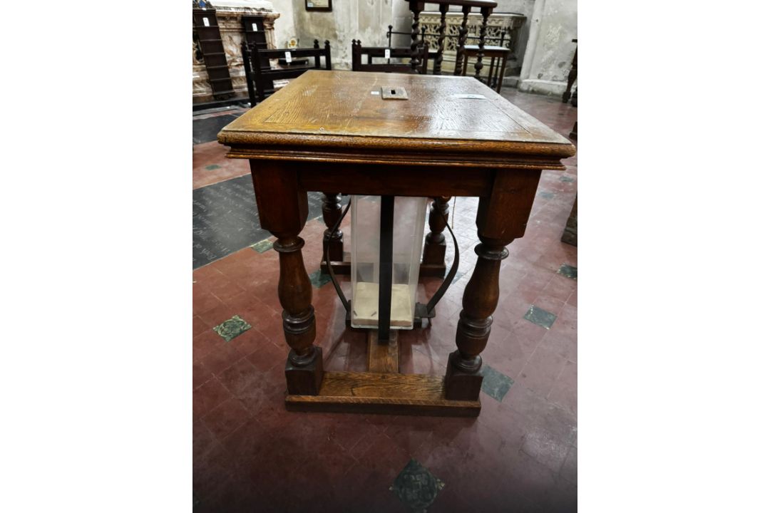 A stout oak 19th century square shaped collection table with raised centre slot and collection - Image 3 of 10