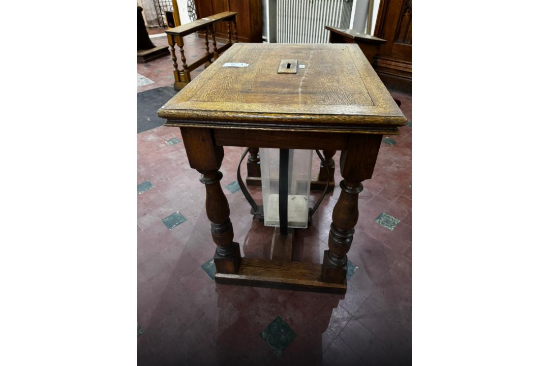 A stout oak 19th century square shaped collection table with raised centre slot and collection - Image 7 of 10