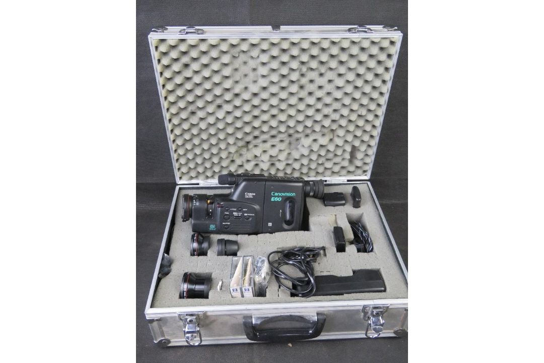 A Canon 8mm Video Camcorder with accessories in flight case. - Image 1 of 6
