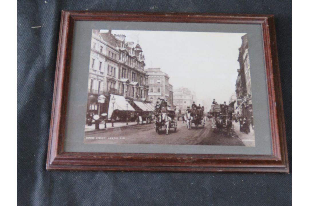 Steroscopic image of Oxford Street, framed.