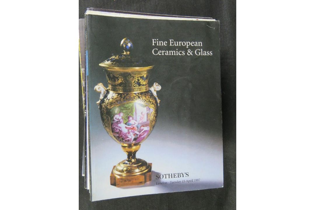 A quantity of fine antiques catalogues i - Image 3 of 6