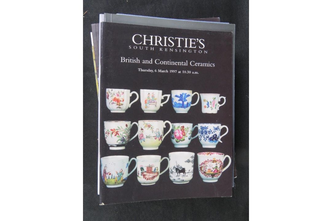 A quantity of fine antiques catalogues i - Image 6 of 6