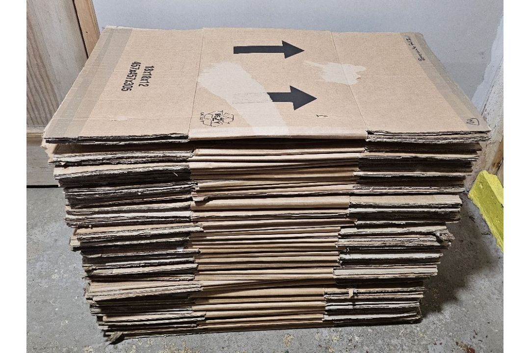 Cardboard boxes, each 18" x 18" x 12", a - Image 1 of 2
