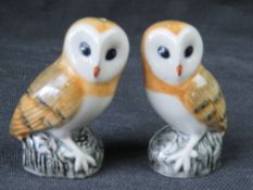 A Quail salt and pepper in the form of o