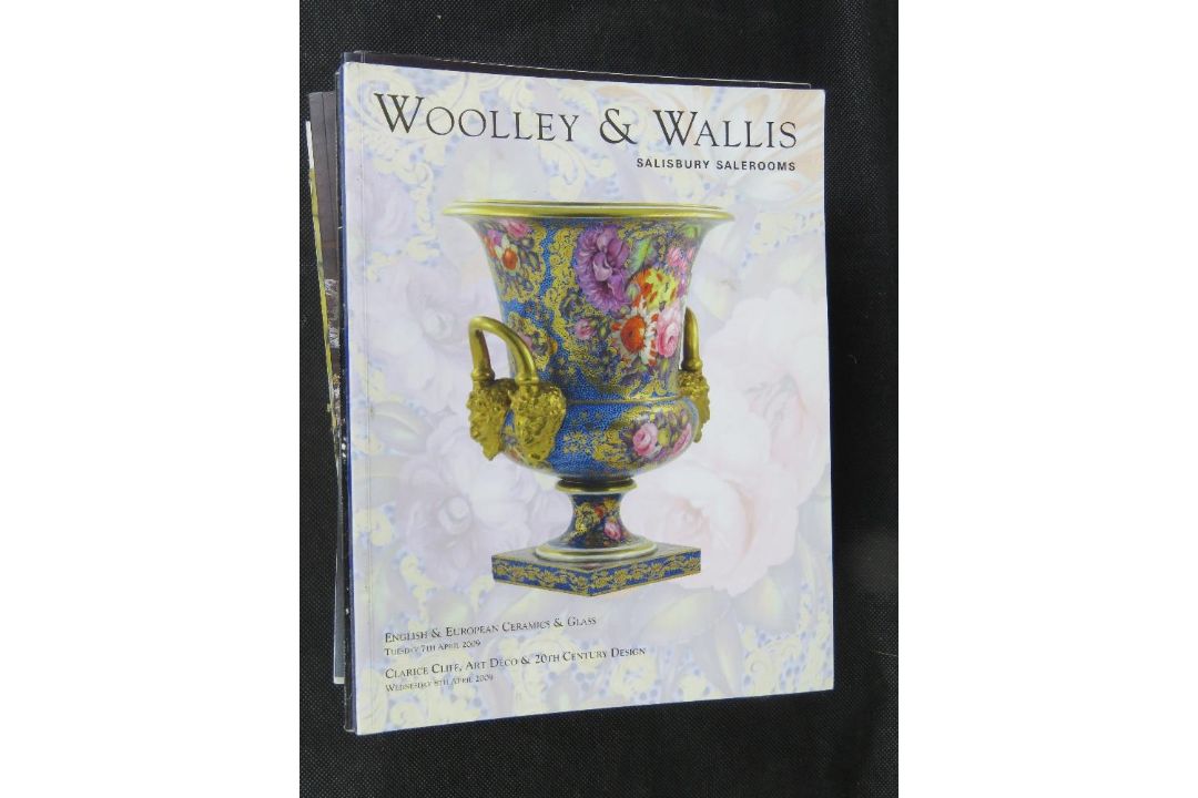 A quantity of fine antiques catalogues i - Image 5 of 6