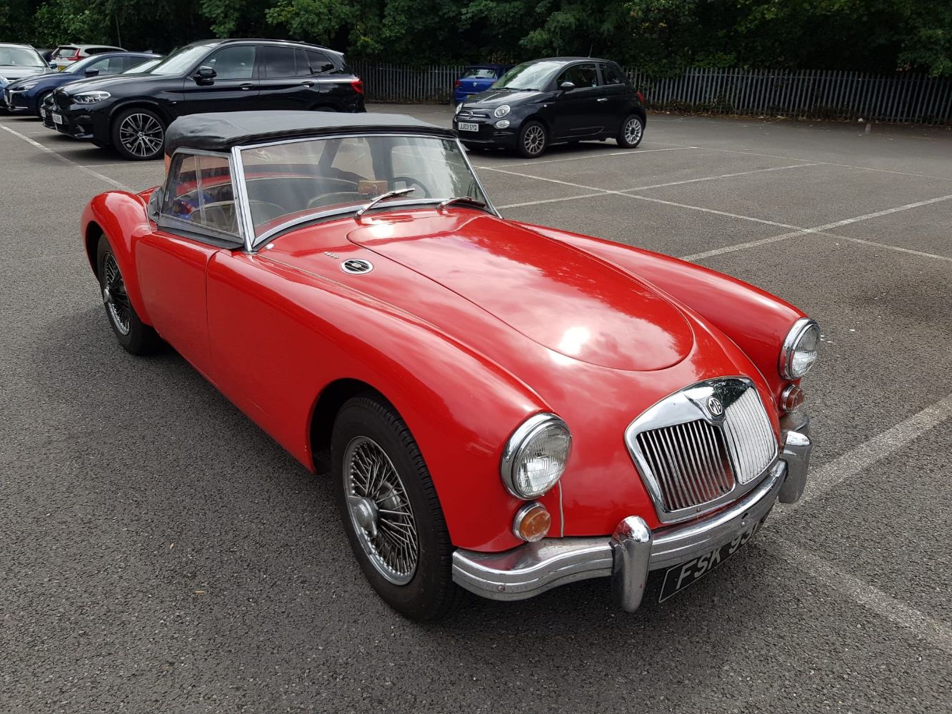 Vintage, Classic & Modern Classic Cars