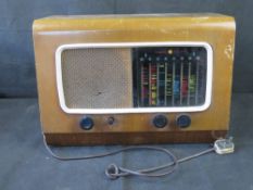 A PYE valve radio. Disclaimer: electrical items are sold as untested and without guarantee.