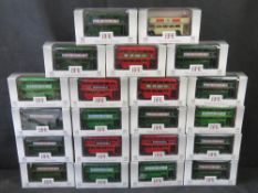 Scale model vehicles, Exclusive First Editions EFE, twenty-one 00 gauge buses.