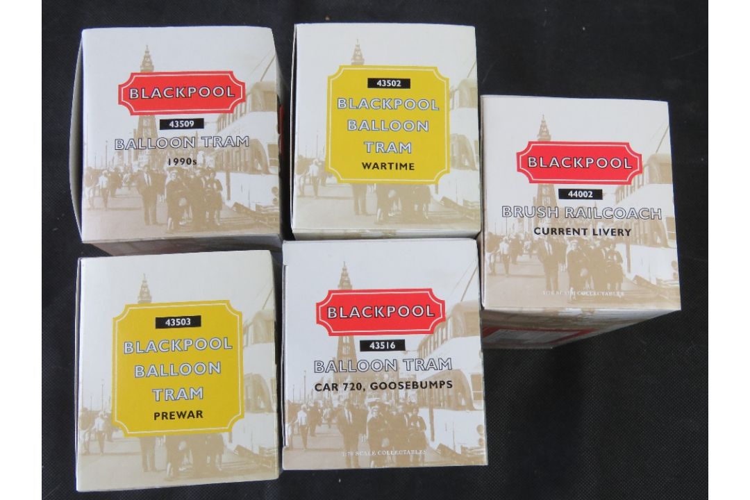 Scale model vehicles, Corgi Original Omnibus trams, 13 items. - Image 2 of 4