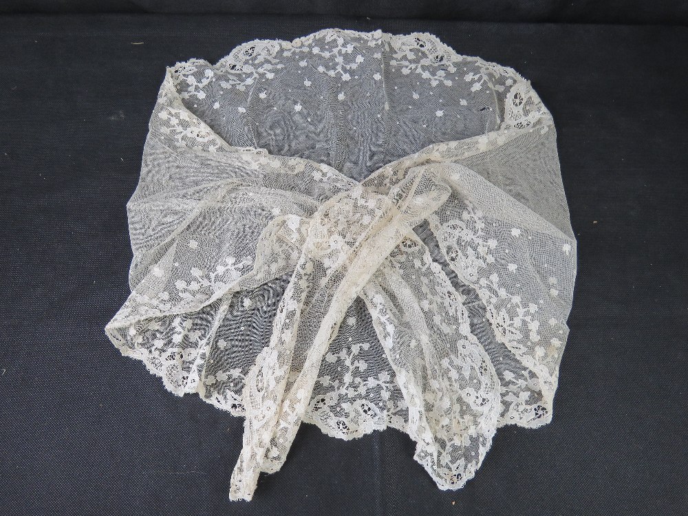 A quantity of vintage and antique clothes, mostly baby or small child, - Image 15 of 18