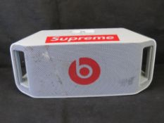 A Beats speaker. Disclaimer: electrical items are sold as untested and without guarantee.