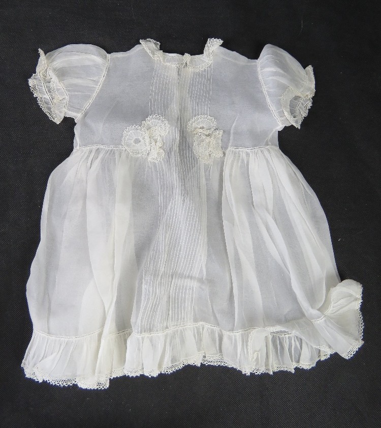 A quantity of vintage and antique clothes, mostly baby or small child, - Image 5 of 18