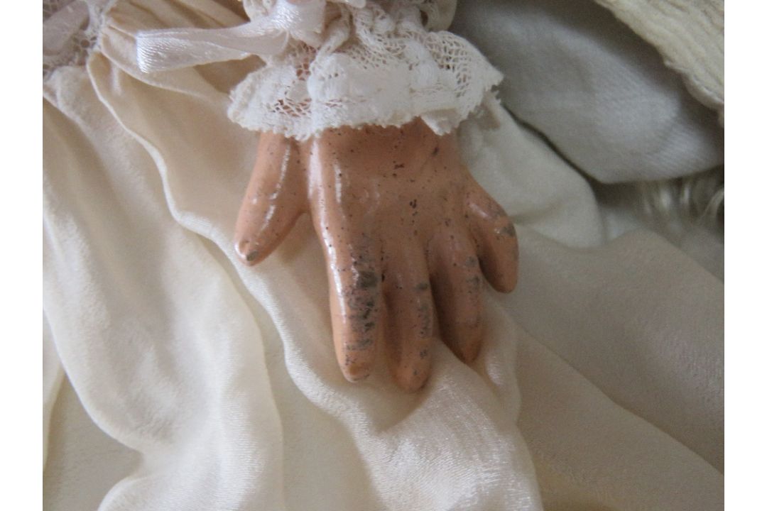 An Armand Marseilles bisque head baby doll, 3418, cloth body, sleepy eyes and closed mouth. - Image 3 of 9