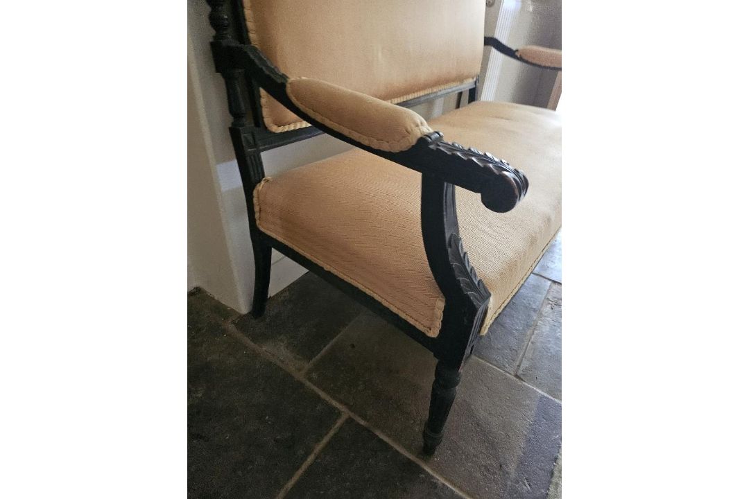 An antique French style salon couch, circa 1880, reupholstered in the traditional manner, - Image 4 of 9