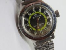 A Vostok Amphibia (Boctok) 200m stainless steel wristwatch having rotating bezel,