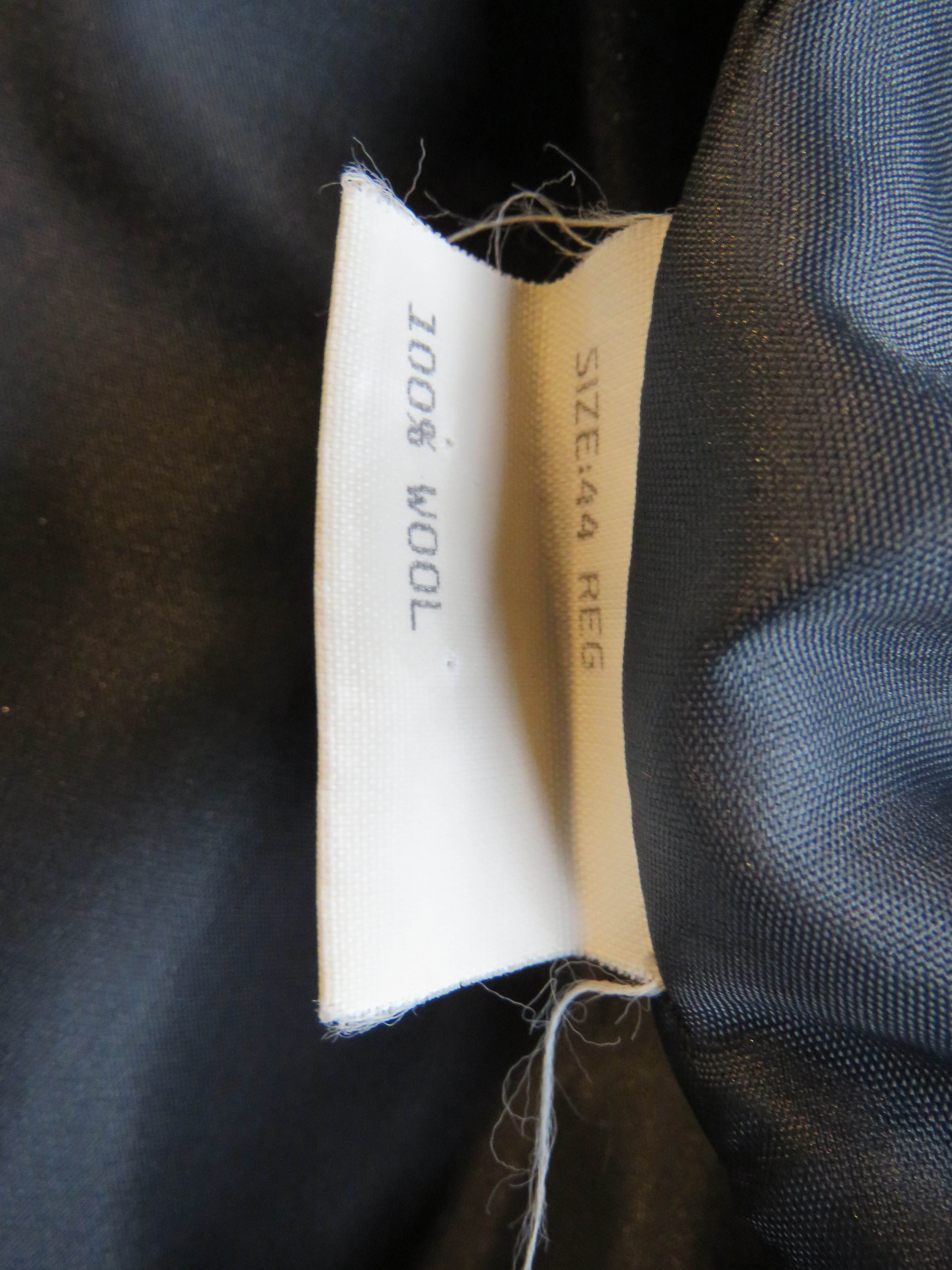 A mens Harris tweed wool suit jacket size 44. - Image 4 of 4