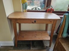 A pine console table, 106 x 50 x 80cm.