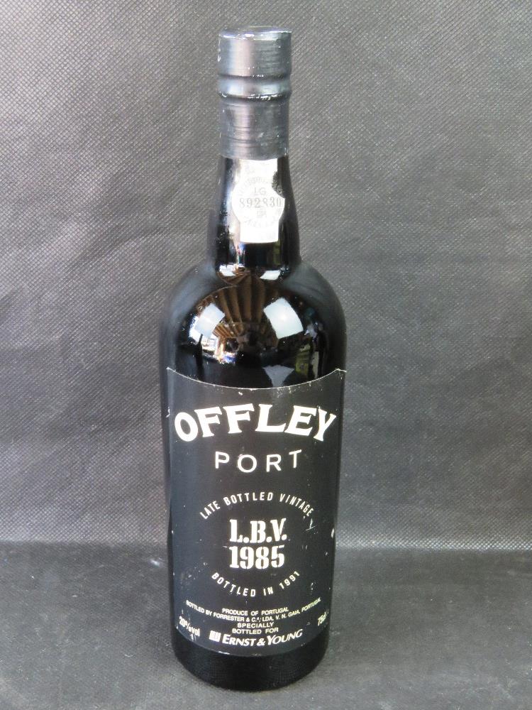 Offley Late Bottled Vintage 1985 port, sealed bottle.