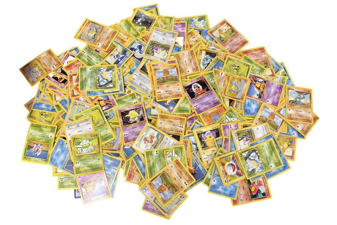 POKEMON TCG 1999: An extensive collection of first generation base set Pokemon cards