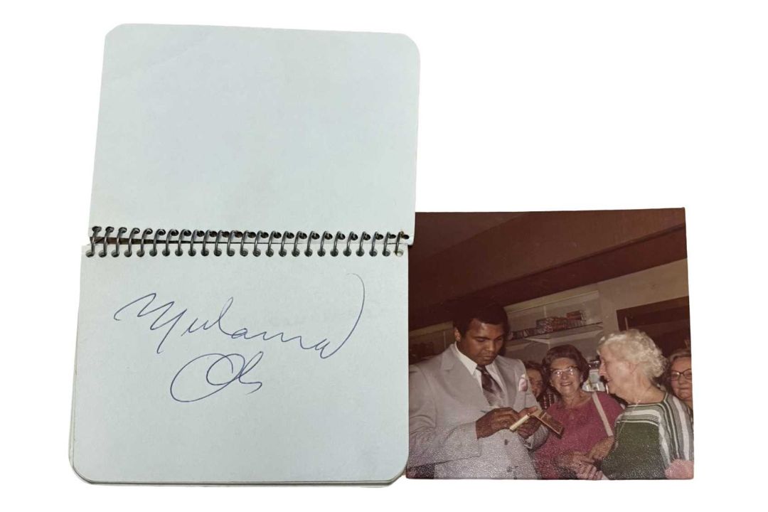 MUHAMMED ALI SIGNATURE: To rear page of a small diary, kept by the vendor during travels to the USA. - Image 1 of 2