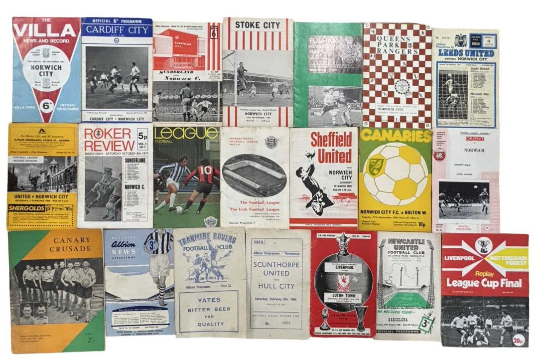 A large collection of vintage football programmes. - Image 5 of 5