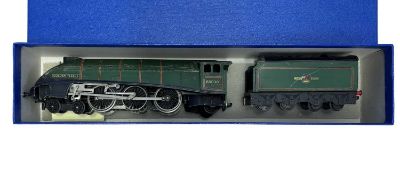 A Hornby 00 gauge 4-6-2 BR Golden Fleece locomotive and tender in green livery (a/f), in blue box