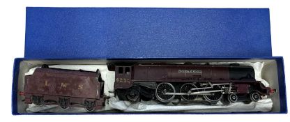 A Hornby Dublo 00 gauge 4-6-0 Duchess of Atholl locomotive and tender in maroon livery, number 6231,