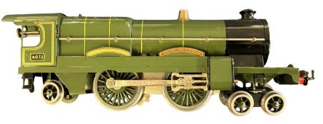 A Hornby 0 gauge 4-4-2 #4073 'Caerphilly Castle' locomotive in green livery
