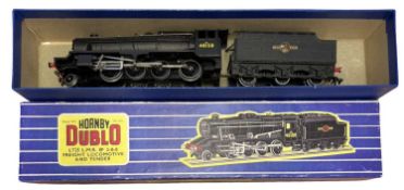 A boxed Hornby Dublo 00 gauge LT25 LMR 8F 2-8-0 Freight locomotive and tender #48158 in black