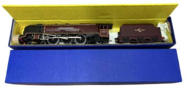 A Hornby Dublo 00 gauge 4-6-2 Duchess of Sutherland #46233 locomotive and tender in maroon livery,