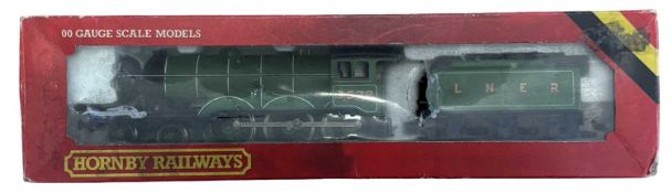 A boxed Hornby 00 gauge R866 LNER B12 locomotive and tender, number 3572