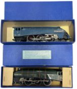 A pair of Hornby Dublo 00 gauge locomotives in blue boxes, to include: Sir Nigel Gresley 7 and