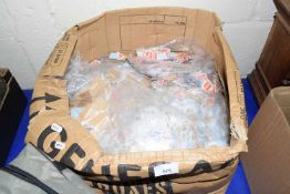 Box containing a large quantity of assorted stamps